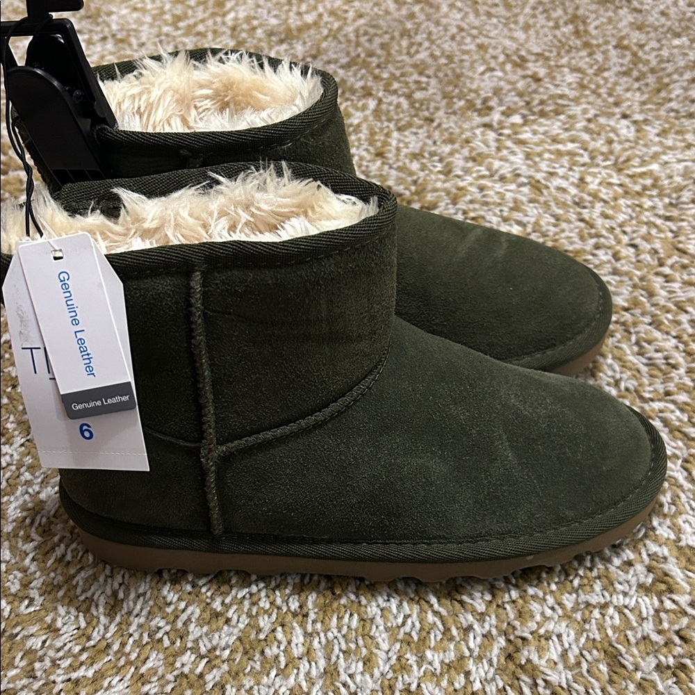 Time and Tru Olive Kids Boots with Faux Fur Lining